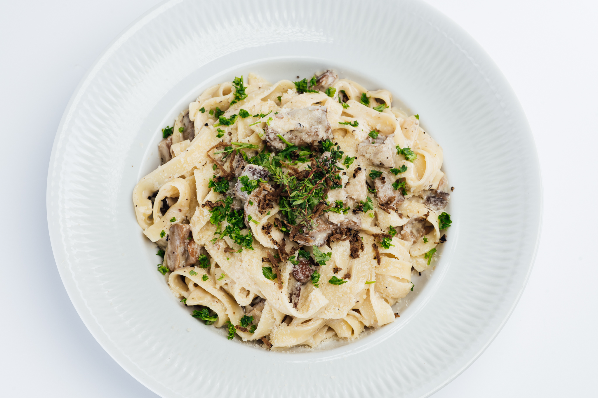 Erdei gombás tagliatelle, szarvasgombával ízesítve